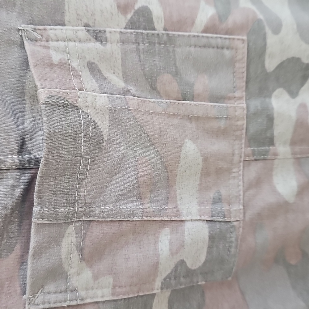 NWT Wallflower Camouflage Overalls, Pink & Gray Tones, Womens Size M - Picture 3 of 12